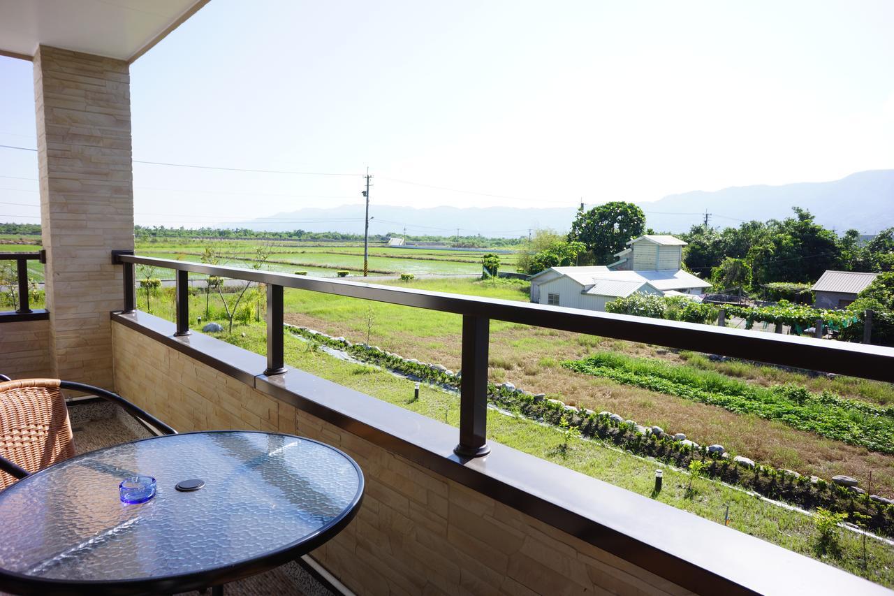 Celine'S B&B Fenglin Bagian luar foto