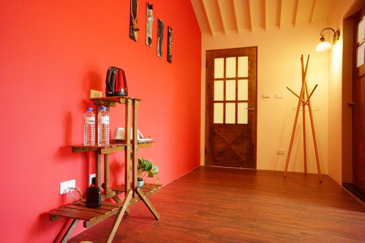 Celine'S B&B Fenglin Bagian luar foto