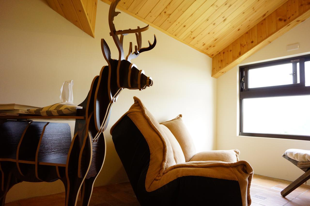 Celine'S B&B Fenglin Bagian luar foto
