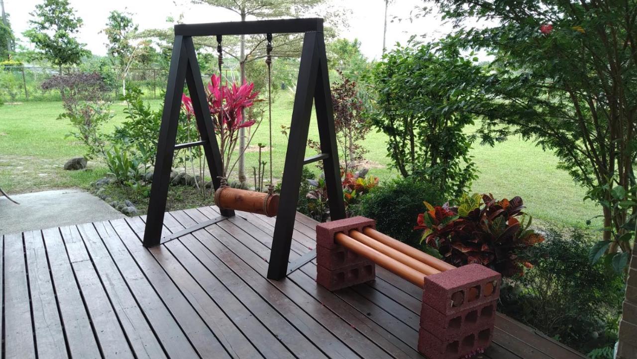 Celine'S B&B Fenglin Bagian luar foto